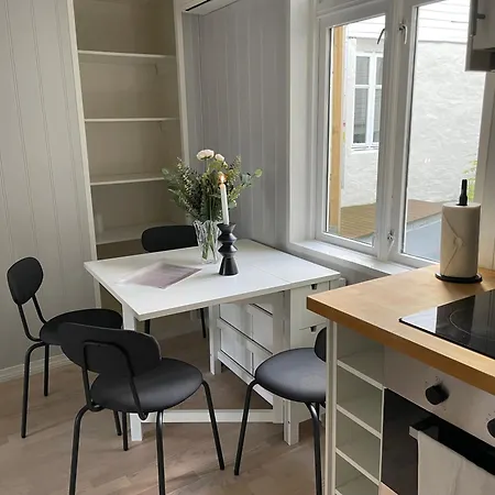 Apartment Koselig Og Lun Leilighet